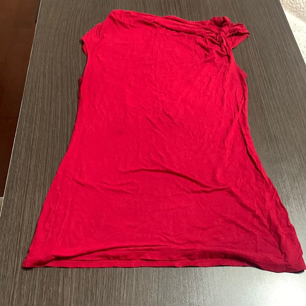 Stylish Red short shirt sleeve top